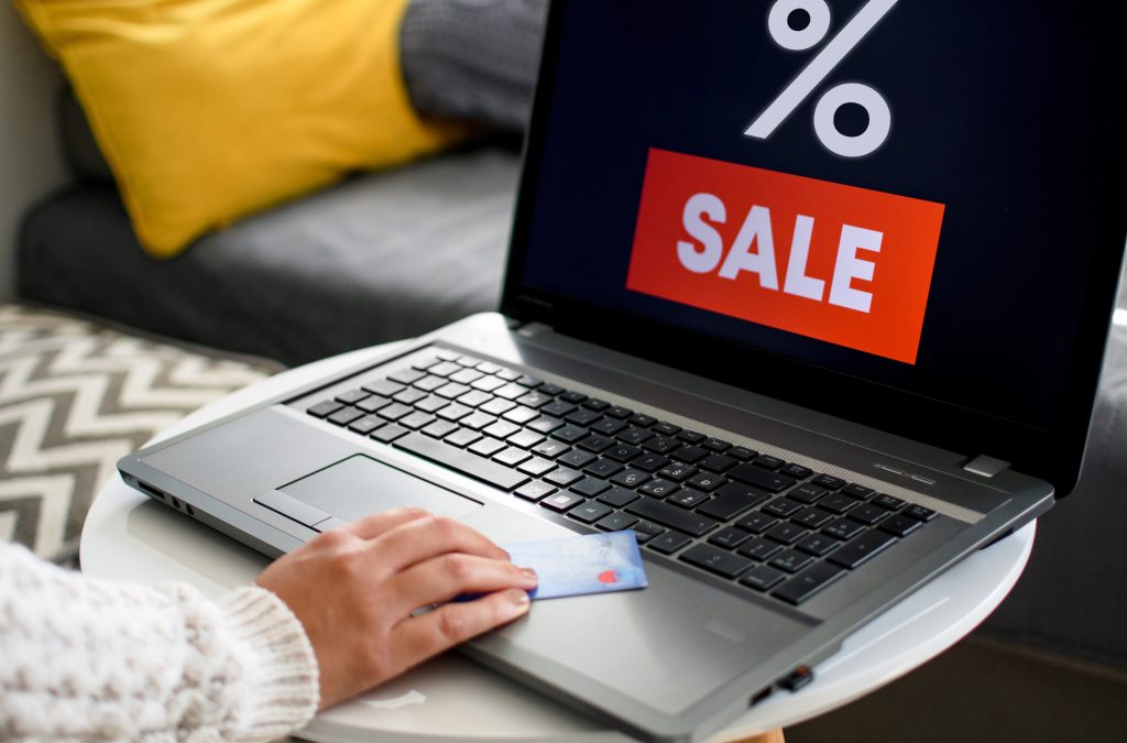 Italy E-Commerce: Shopping Peak Season 2025